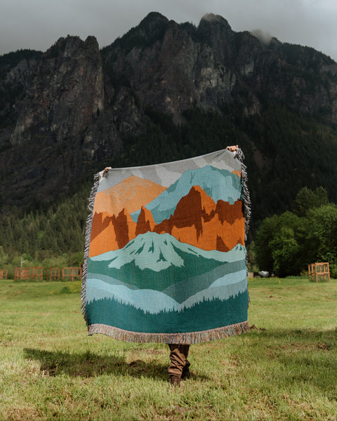 Calling Mountains Throw Blanket – Eighth Generation
