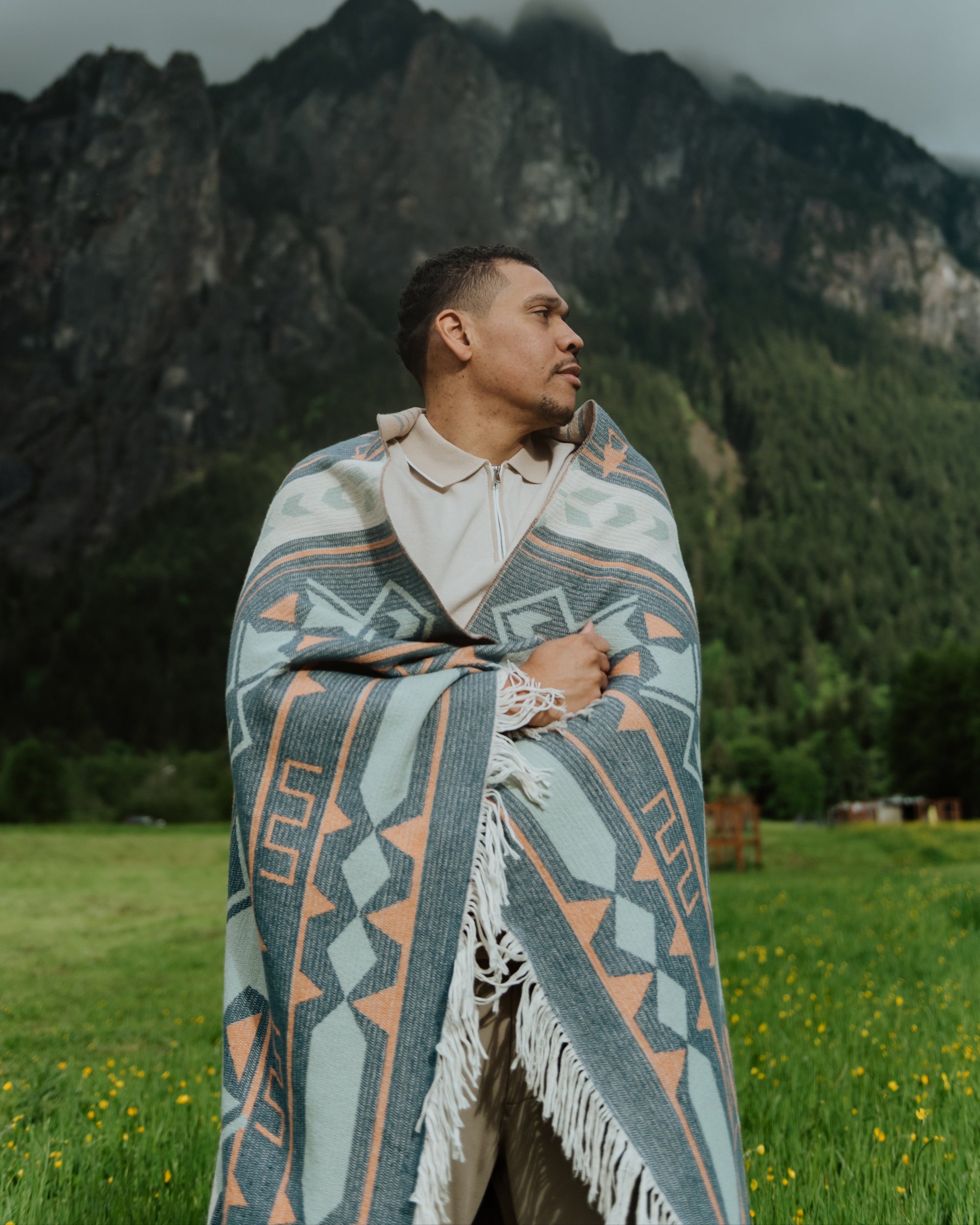 Natural Geometry Throw Blanket – Eighth Generation